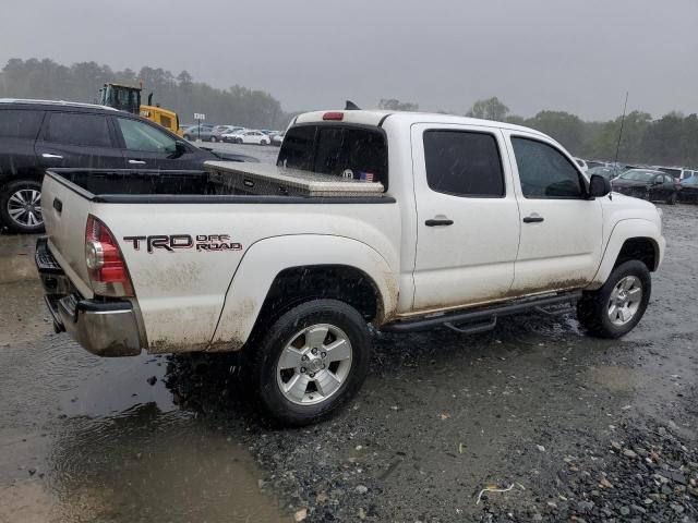 Photo 2 VIN: 5TFLU4EN8FX124191 - TOYOTA TACOMA 