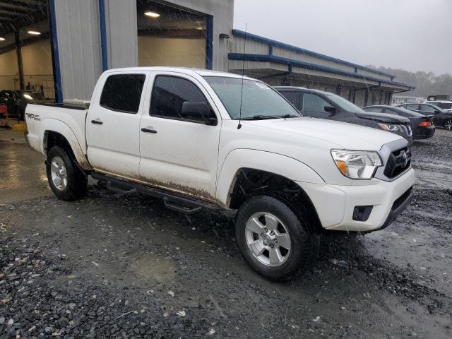 Photo 3 VIN: 5TFLU4EN8FX124191 - TOYOTA TACOMA 