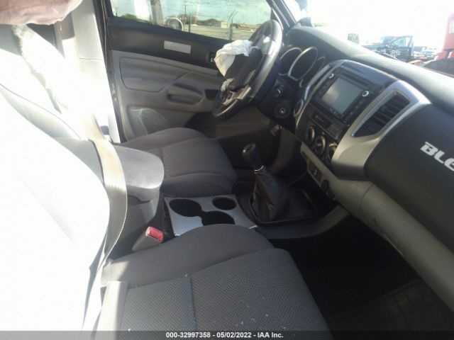 Photo 4 VIN: 5TFLU4EN8FX125342 - TOYOTA TACOMA 