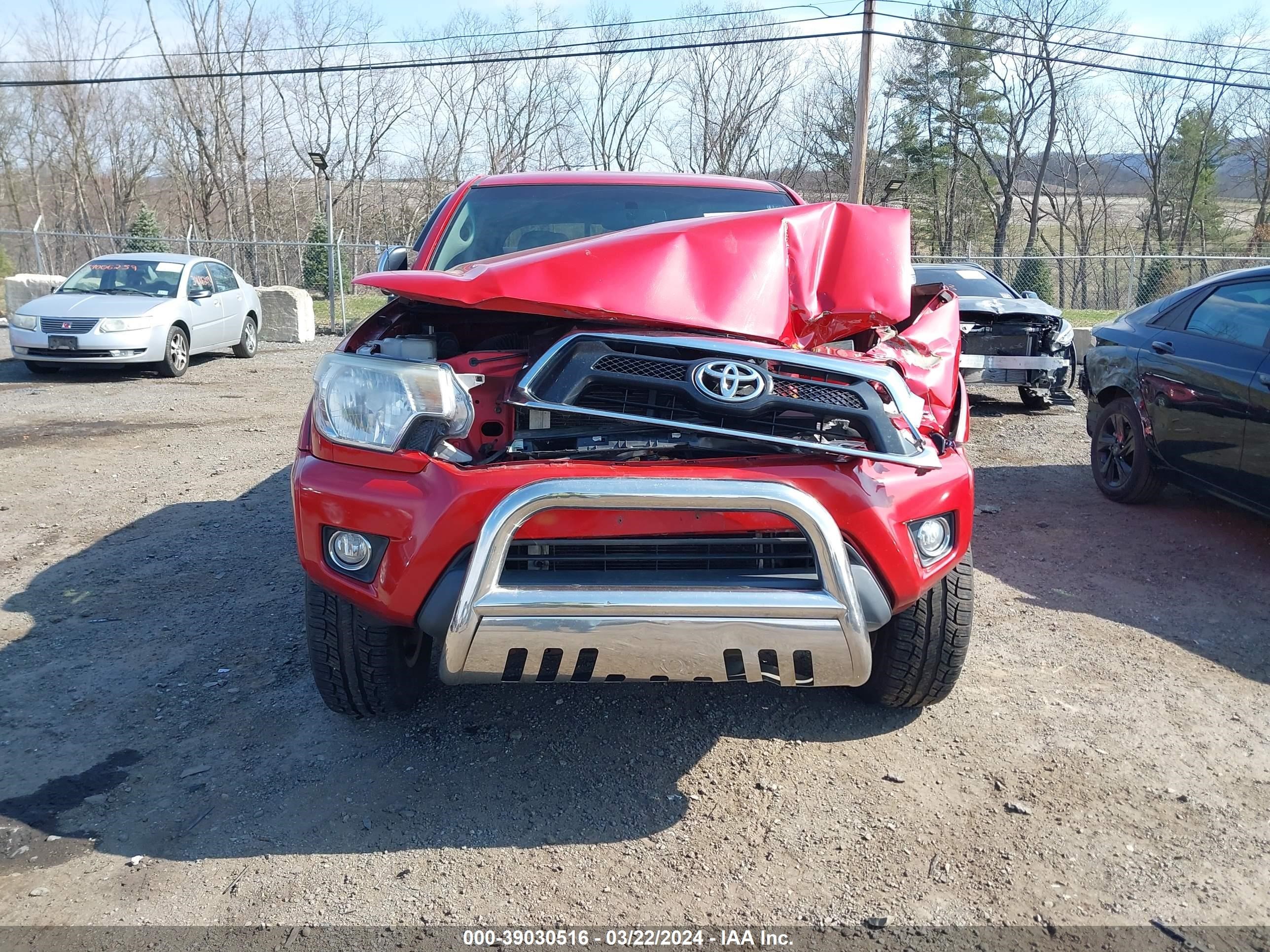 Photo 11 VIN: 5TFLU4EN9DX051068 - TOYOTA TACOMA 