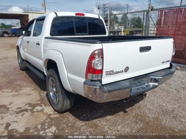 Photo 2 VIN: 5TFLU4EN9DX073832 - TOYOTA TACOMA 