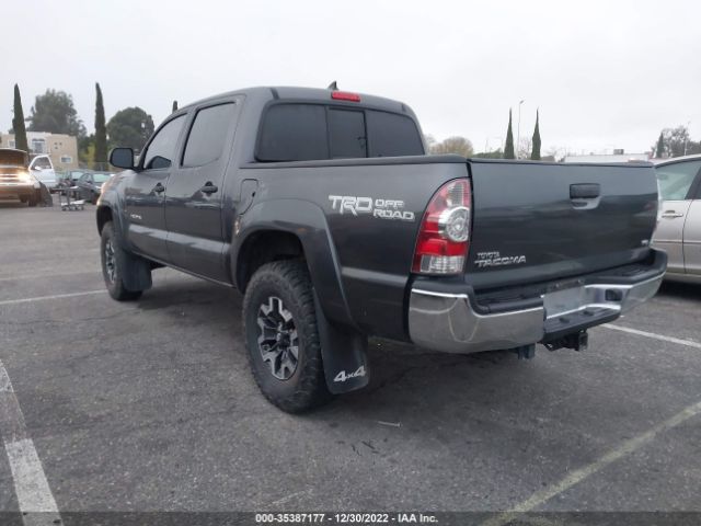 Photo 2 VIN: 5TFLU4EN9FX119386 - TOYOTA TACOMA 