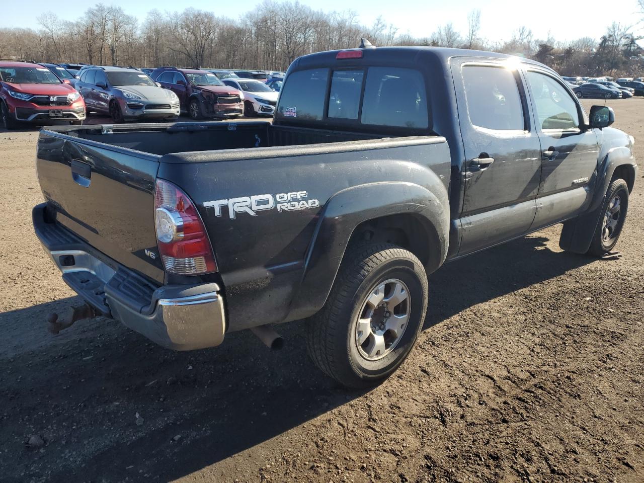 Photo 2 VIN: 5TFLU4EN9FX126502 - TOYOTA TACOMA 