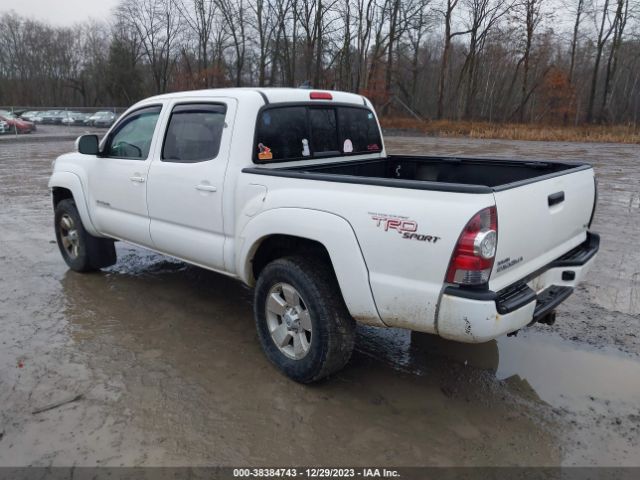 Photo 2 VIN: 5TFLU4ENXCX025030 - TOYOTA TACOMA 