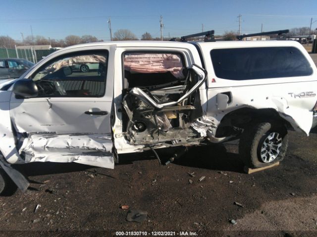 Photo 5 VIN: 5TFLU4ENXCX025366 - TOYOTA TACOMA 