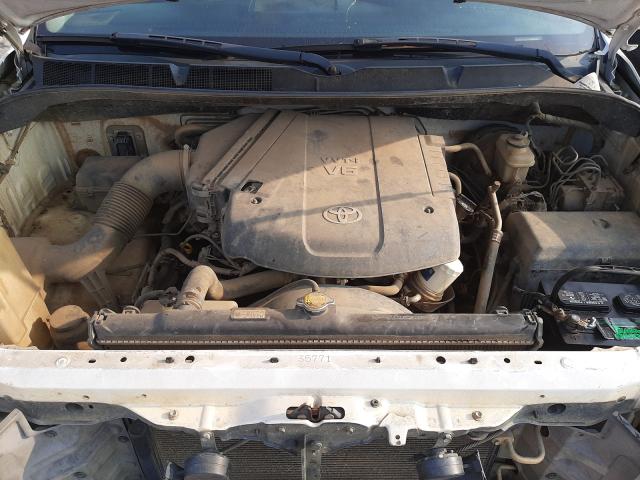 Photo 6 VIN: 5TFLU5F12AX022220 - TOYOTA TUNDRA 