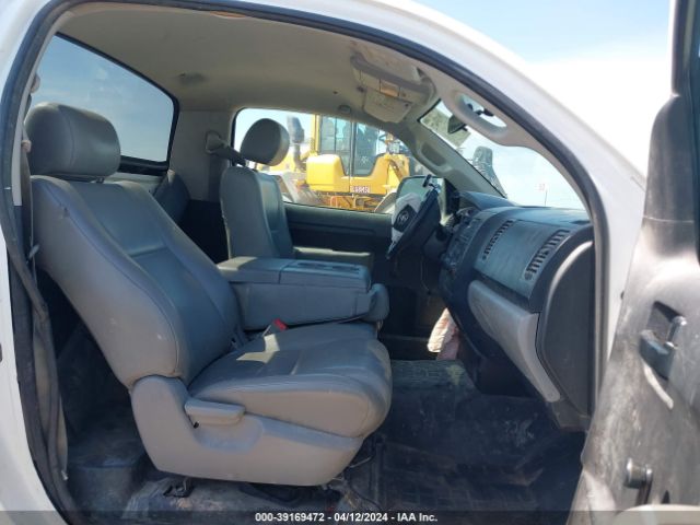 Photo 4 VIN: 5TFLU5F15DX029344 - TOYOTA TUNDRA 