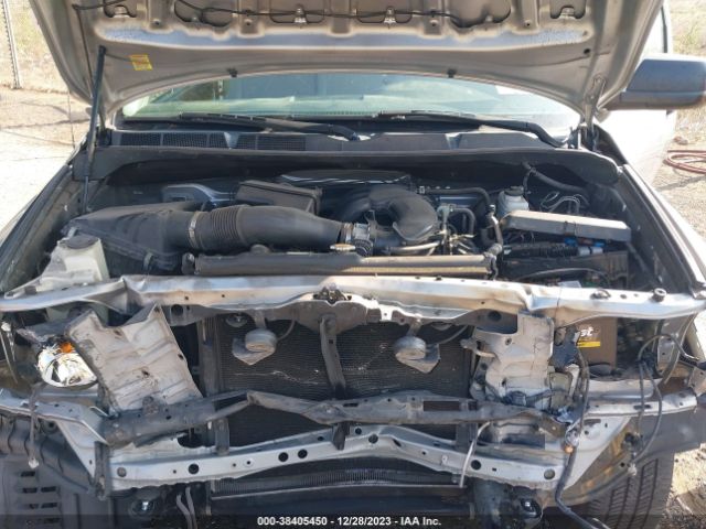 Photo 9 VIN: 5TFLU5F16DX028526 - TOYOTA TUNDRA 