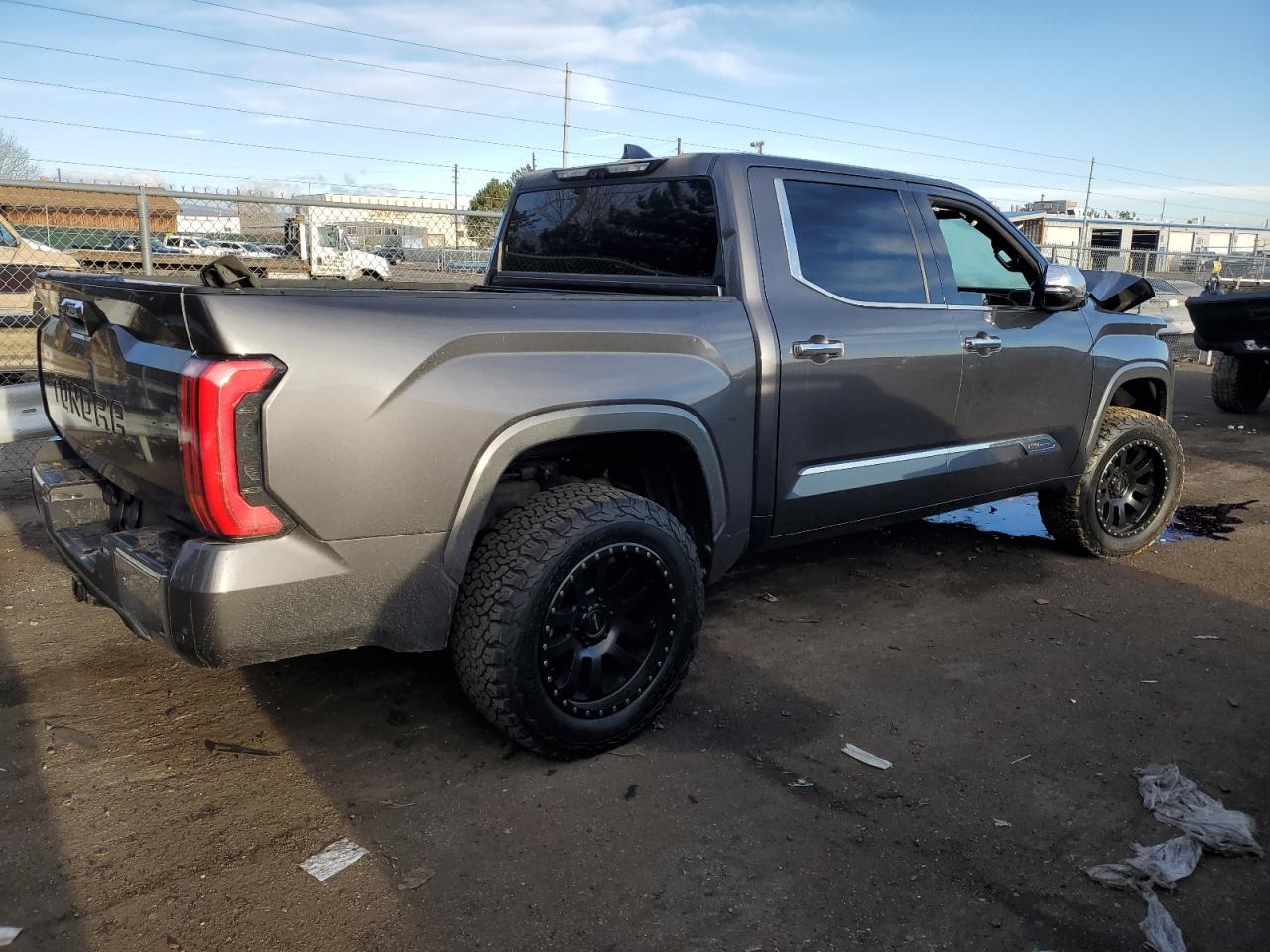 Photo 2 VIN: 5TFMA5DB2NX015699 - TOYOTA TUNDRA 