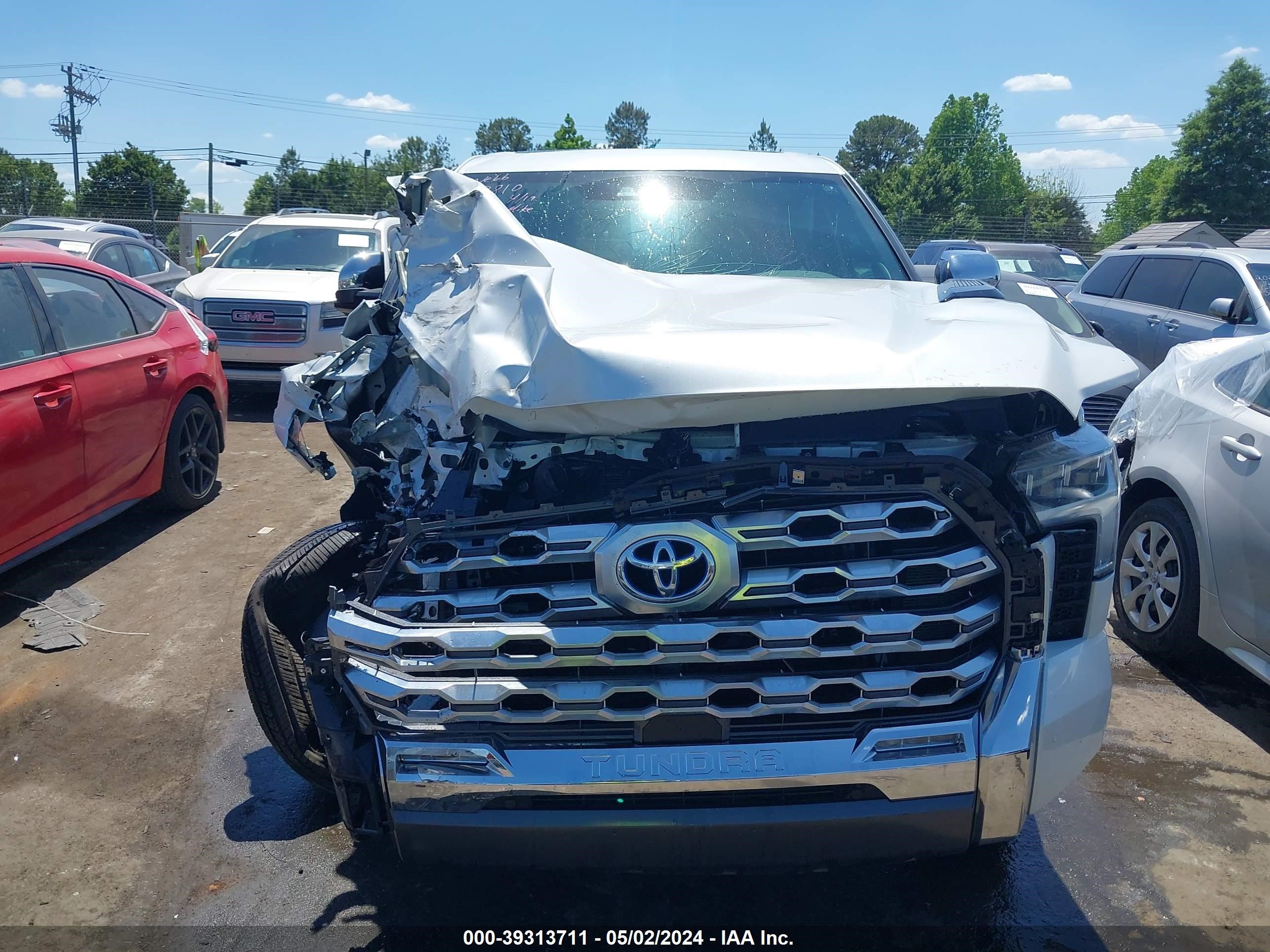 Photo 11 VIN: 5TFMC5DB9RX050448 - TOYOTA TUNDRA 