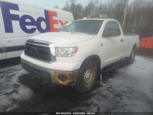 Photo 1 VIN: 5TFMM5F14AX006413 - TOYOTA TUNDRA 4WD TRUCK 