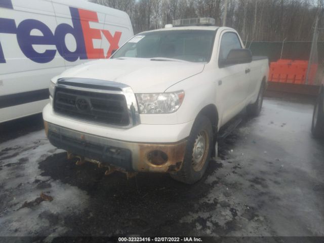 Photo 5 VIN: 5TFMM5F14AX006413 - TOYOTA TUNDRA 4WD TRUCK 