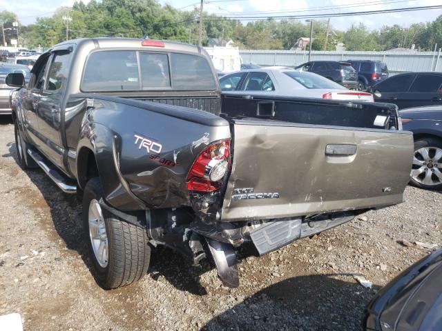 Photo 2 VIN: 5TFMU4FN2CX008080 - TOYOTA TACOMA DOU 