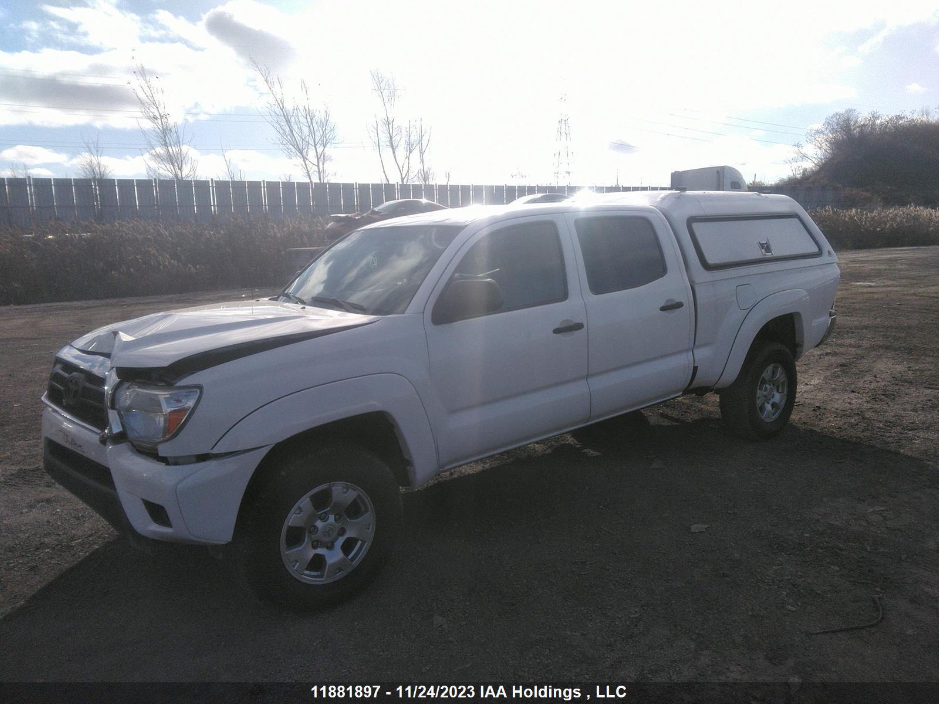 Photo 1 VIN: 5TFMU4FN3EX019527 - TOYOTA TACOMA 