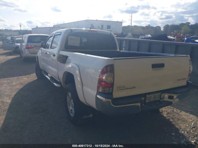 Photo 2 VIN: 5TFMU4FN3FX035776 - TOYOTA TACOMA 