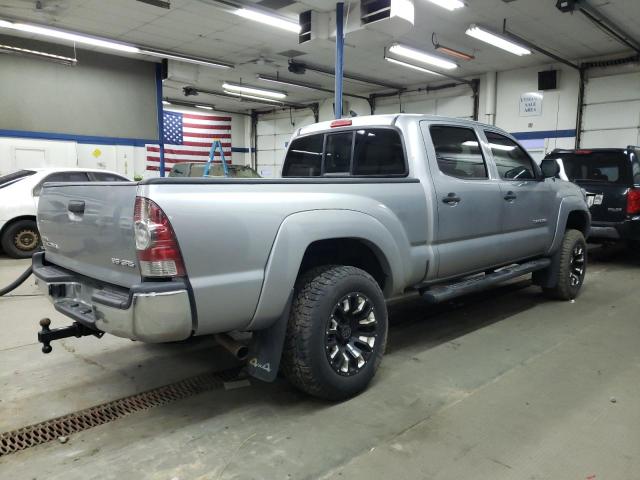 Photo 2 VIN: 5TFMU4FN5FX037299 - TOYOTA TACOMA DOU 