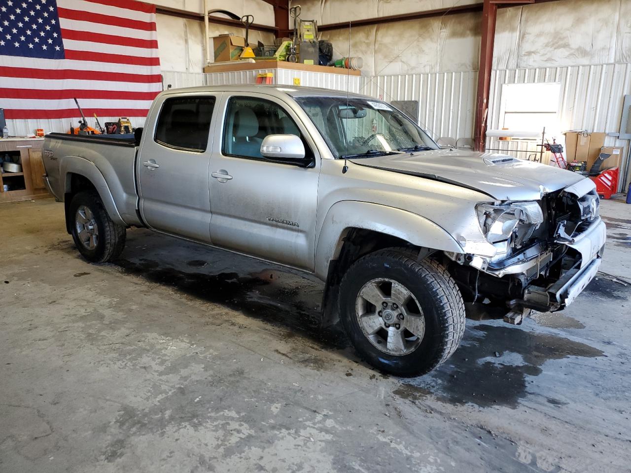 Photo 3 VIN: 5TFMU4FN9DX010023 - TOYOTA TACOMA 