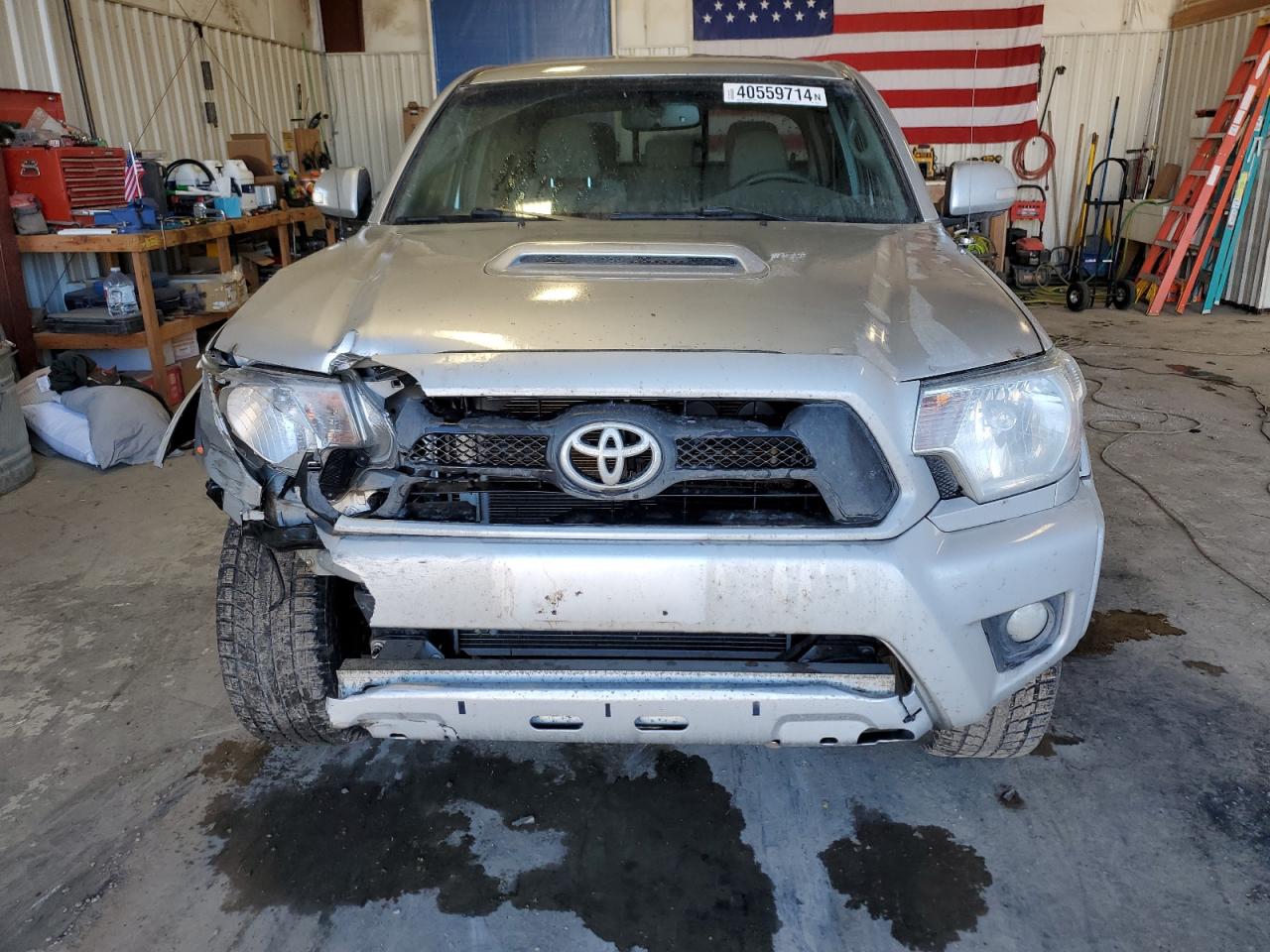 Photo 4 VIN: 5TFMU4FN9DX010023 - TOYOTA TACOMA 