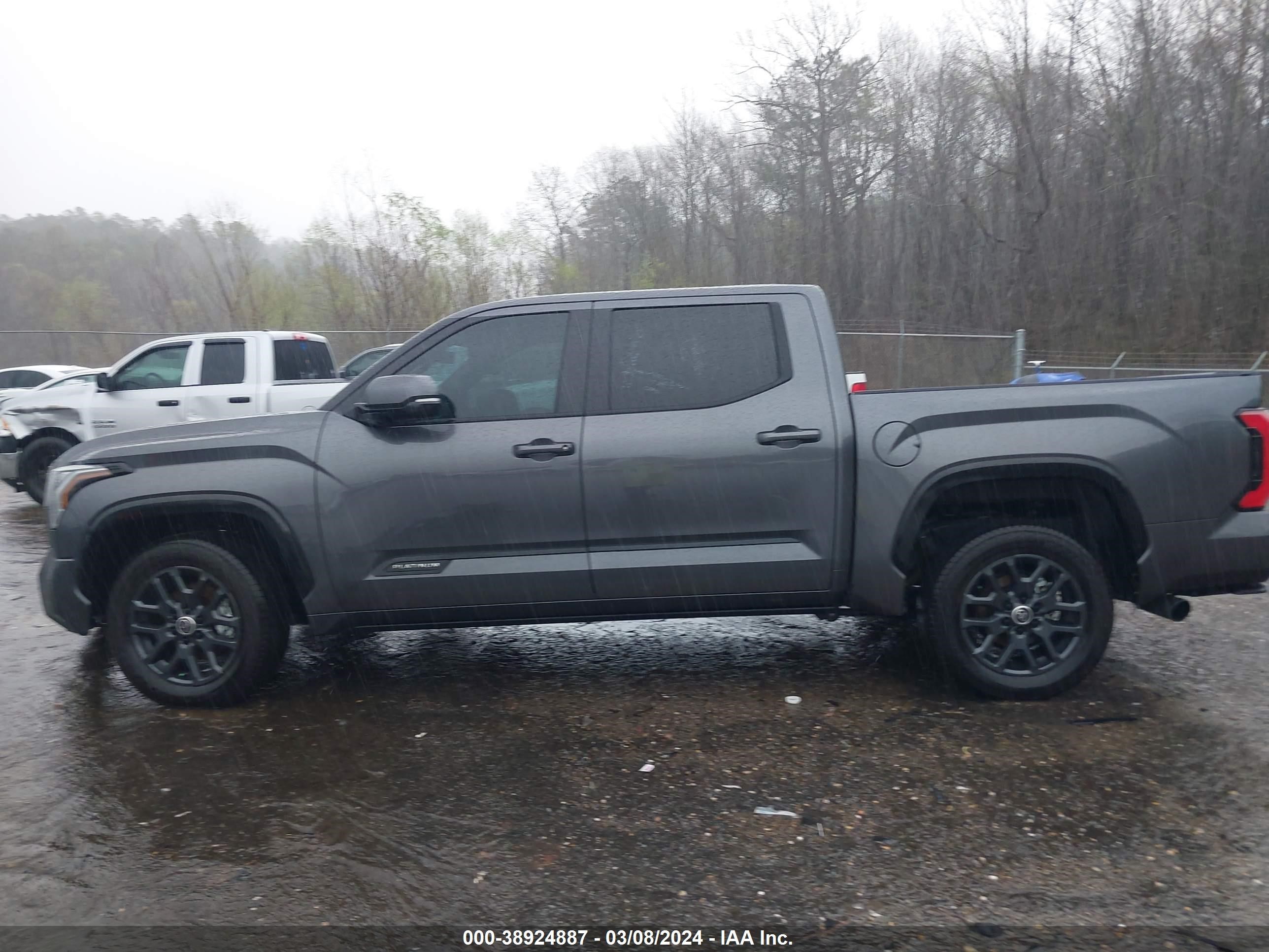 Photo 12 VIN: 5TFNA5AB0RX030538 - TOYOTA TUNDRA 