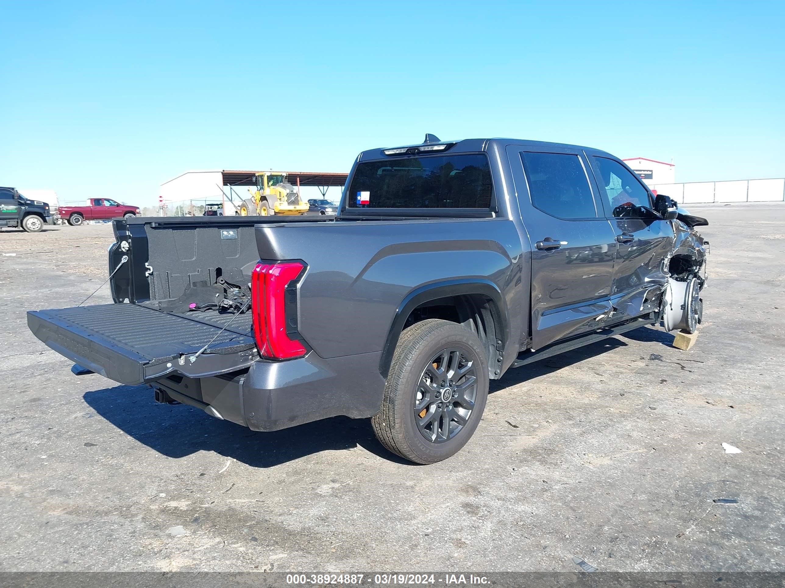 Photo 3 VIN: 5TFNA5AB0RX030538 - TOYOTA TUNDRA 