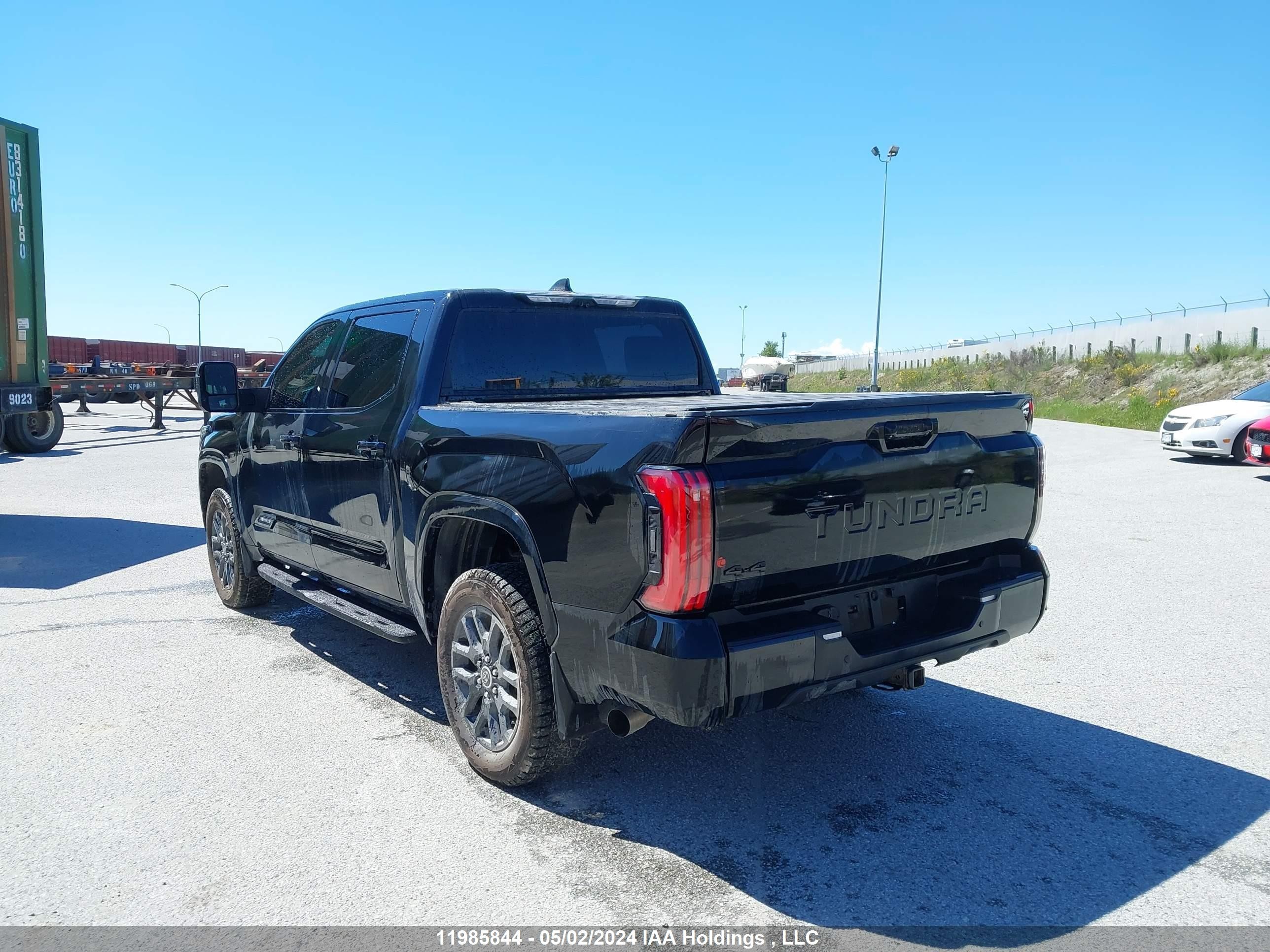 Photo 2 VIN: 5TFNA5DB3NX021158 - TOYOTA TUNDRA 