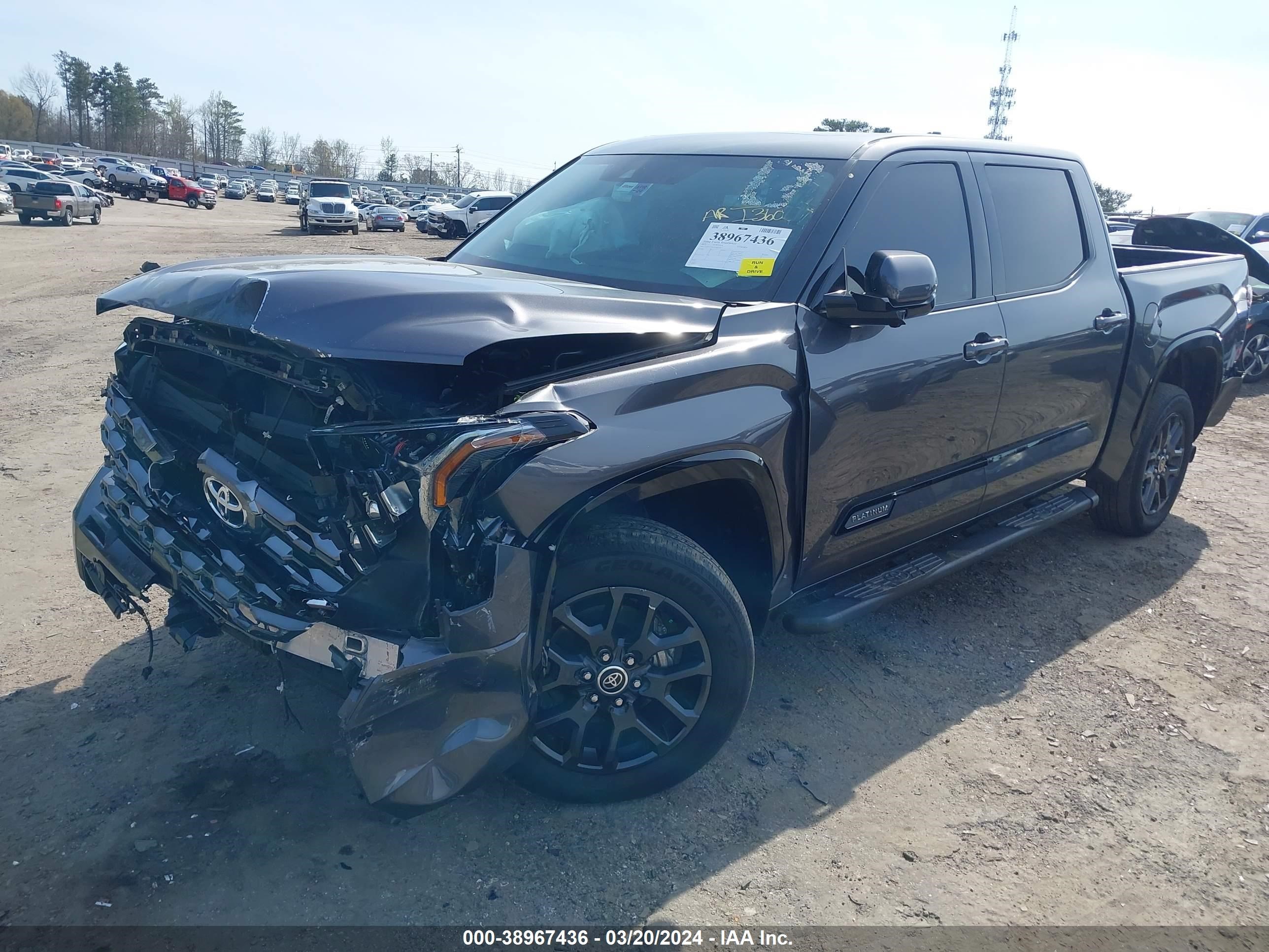 Photo 1 VIN: 5TFNA5DB3NX034413 - TOYOTA TUNDRA 