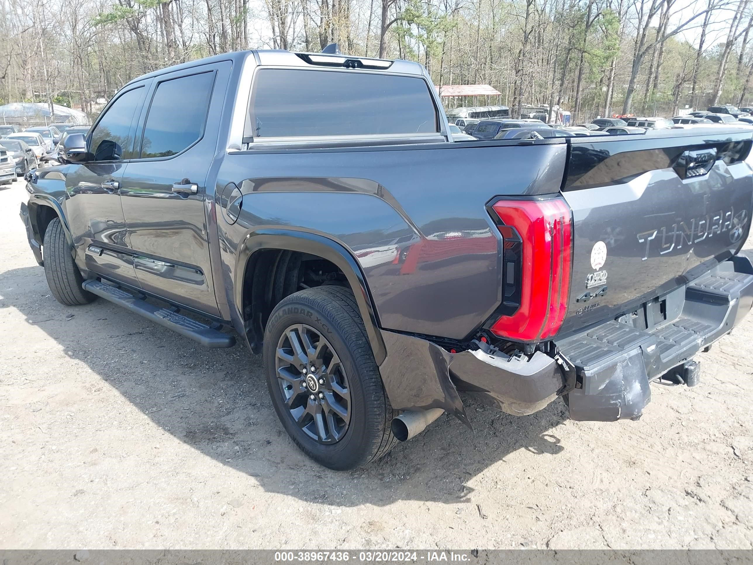 Photo 2 VIN: 5TFNA5DB3NX034413 - TOYOTA TUNDRA 