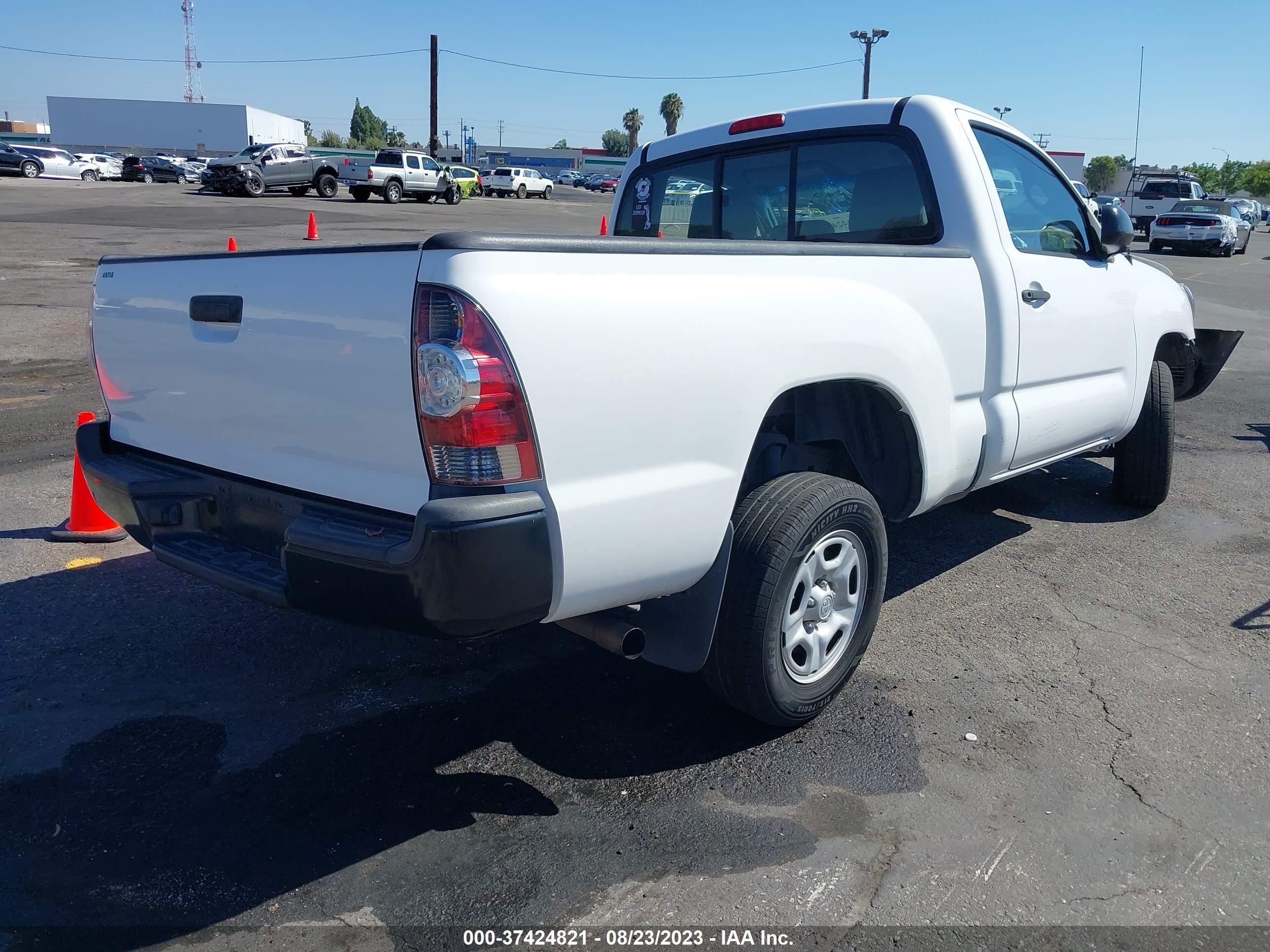 Photo 3 VIN: 5TFNX4CN4BX006295 - TOYOTA TACOMA 