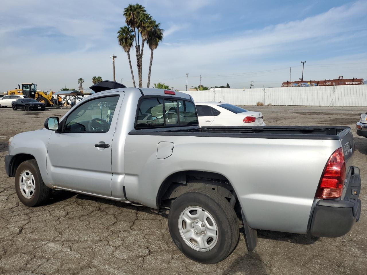 Photo 1 VIN: 5TFNX4CN5CX010180 - TOYOTA TACOMA 