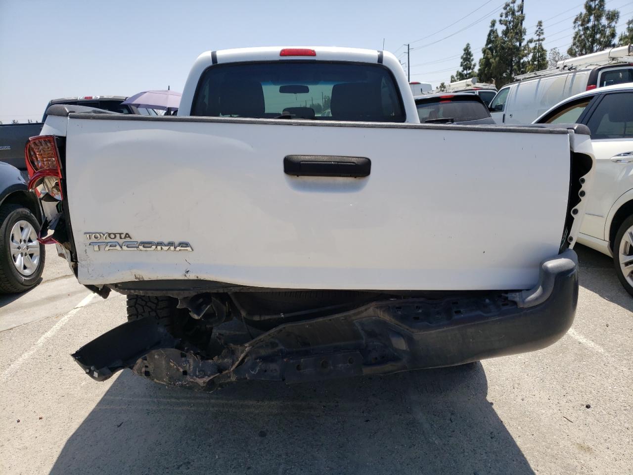 Photo 5 VIN: 5TFNX4CN6EX042395 - TOYOTA TACOMA 