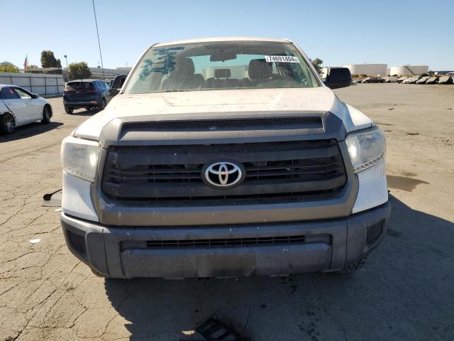 Photo 4 VIN: 5TFNY5F16GX211734 - TOYOTA TUNDRA SR 