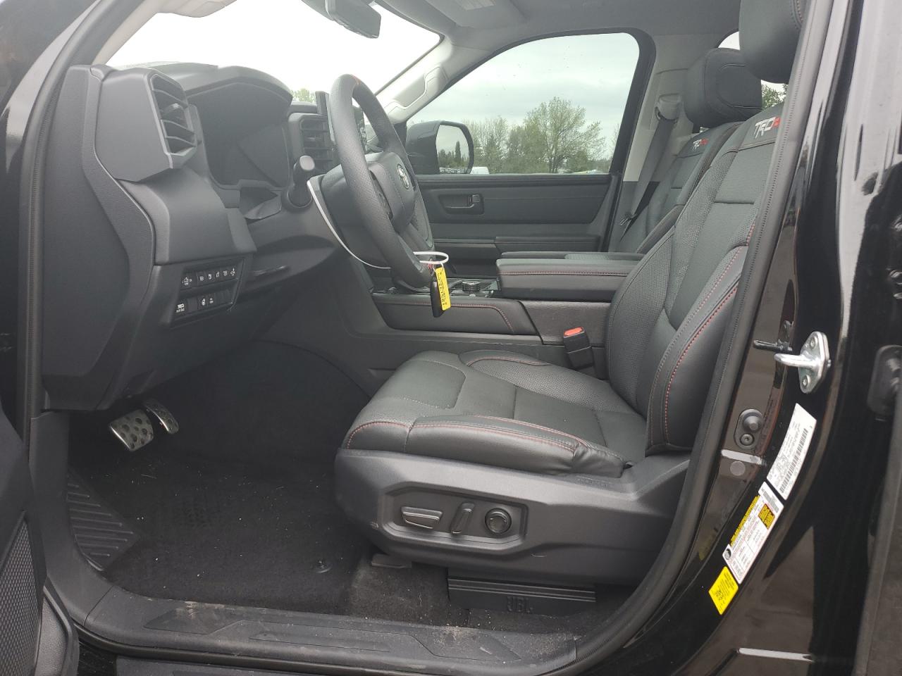 Photo 6 VIN: 5TFPC5DB2PX027622 - TOYOTA TUNDRA 