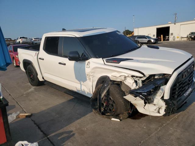 Photo 3 VIN: 5TFPC5DB6RX068743 - TOYOTA TUNDRA CRE 