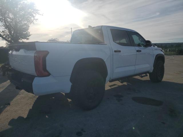 Photo 2 VIN: 5TFPC5DB9PX014527 - TOYOTA TUNDRA 