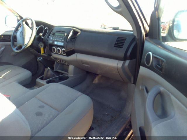 Photo 4 VIN: 5TFPX4EN5BX006845 - TOYOTA TACOMA 