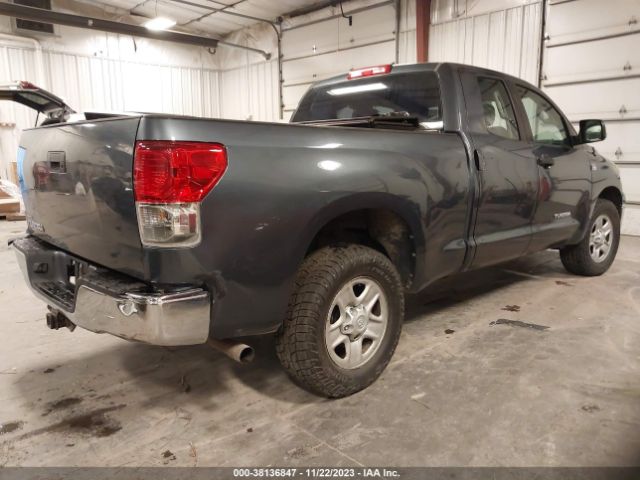 Photo 3 VIN: 5TFRM5F10AX004230 - TOYOTA TUNDRA 