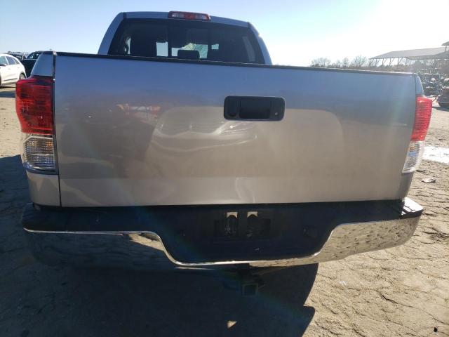 Photo 5 VIN: 5TFRM5F10CX041359 - TOYOTA TUNDRA DOU 