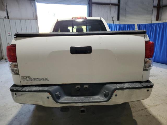 Photo 5 VIN: 5TFRM5F10CX044701 - TOYOTA TUNDRA DOU 