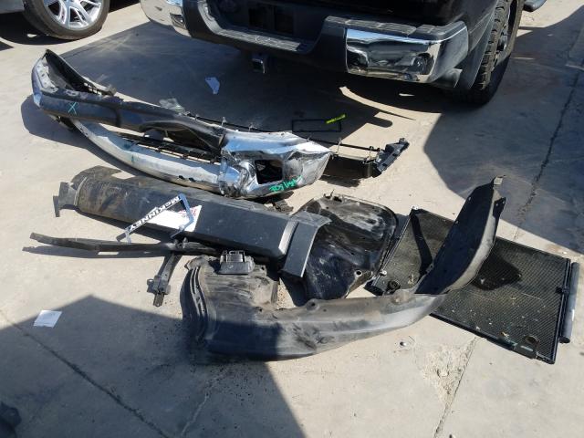 Photo 8 VIN: 5TFRM5F10HX118450 - TOYOTA TUNDRA DOU 