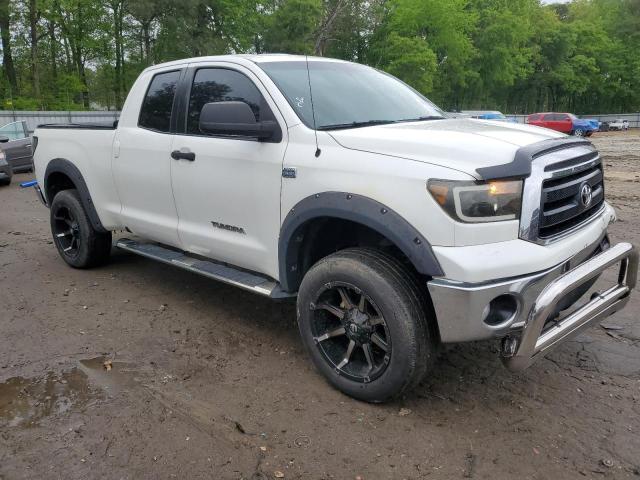 Photo 3 VIN: 5TFRM5F11AX006228 - TOYOTA TUNDRA DOU 