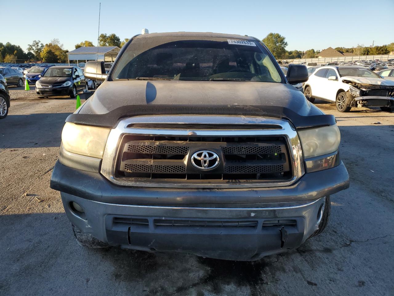 Photo 4 VIN: 5TFRM5F11AX011039 - TOYOTA TUNDRA 