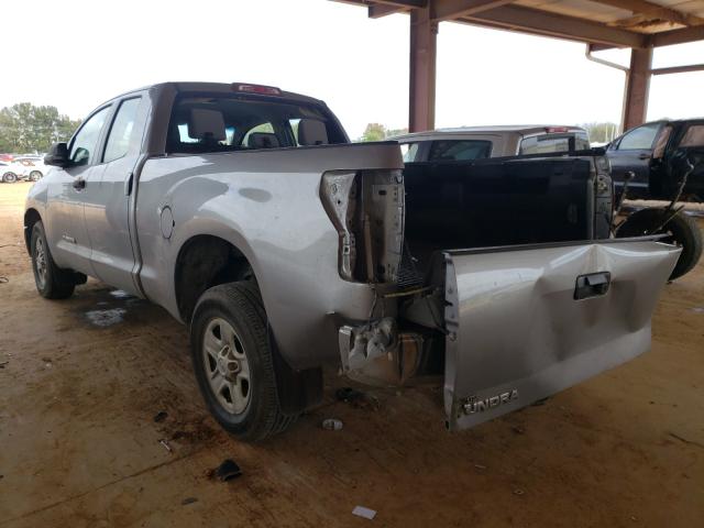 Photo 2 VIN: 5TFRM5F11AX016774 - TOYOTA TUNDRA DOU 