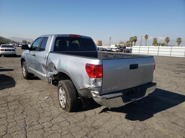 Photo 2 VIN: 5TFRM5F11AX019092 - TOYOTA TUNDRA DOU 