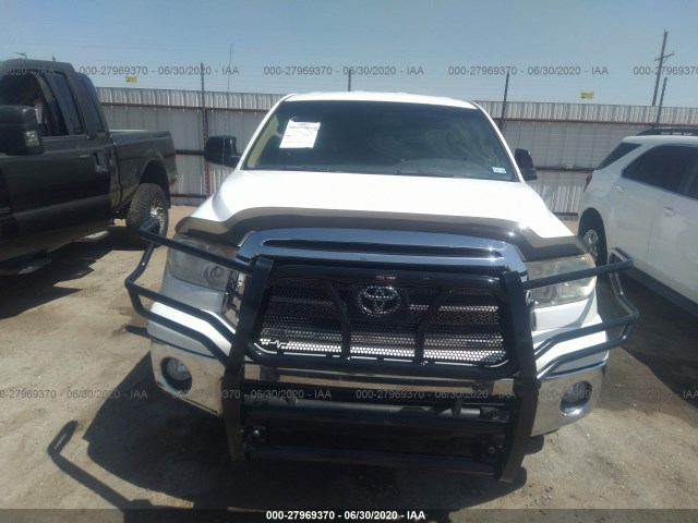 Photo 5 VIN: 5TFRM5F11BX022558 - TOYOTA TUNDRA 2WD TRUCK 