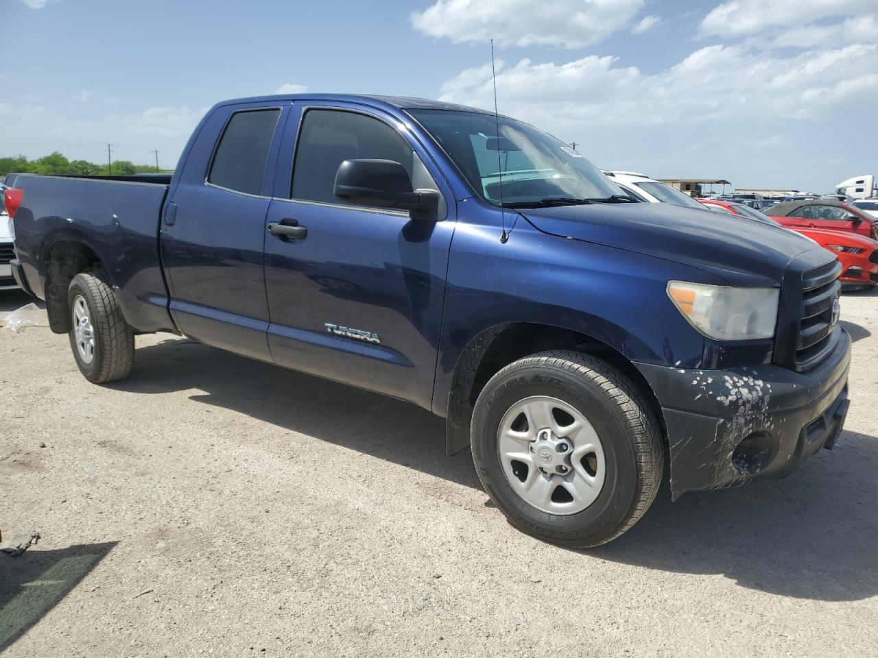 Photo 3 VIN: 5TFRM5F11CX045565 - TOYOTA TUNDRA 