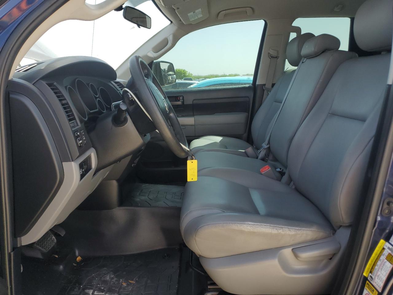 Photo 6 VIN: 5TFRM5F11CX045565 - TOYOTA TUNDRA 