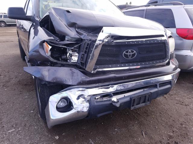 Photo 8 VIN: 5TFRM5F11DX057040 - TOYOTA TUNDRA DOU 