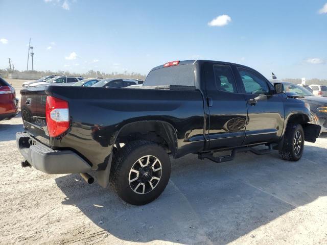 Photo 2 VIN: 5TFRM5F11GX106144 - TOYOTA TUNDRA DOU 