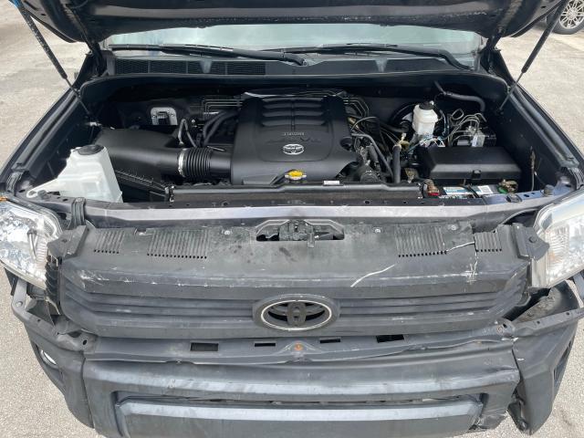 Photo 6 VIN: 5TFRM5F11HX112141 - TOYOTA TUNDRA DOU 