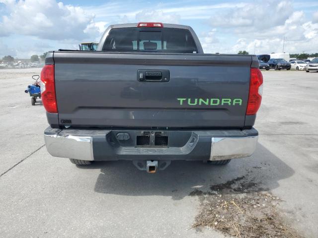 Photo 5 VIN: 5TFRM5F11HX114620 - TOYOTA TUNDRA DOU 